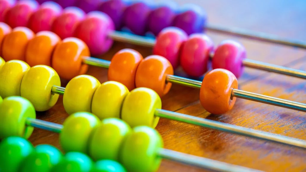Colourful abacus Servicegraad berekenen