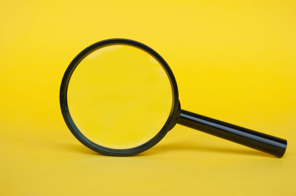 Magnifying glass on yellow background
Supply chain transparency